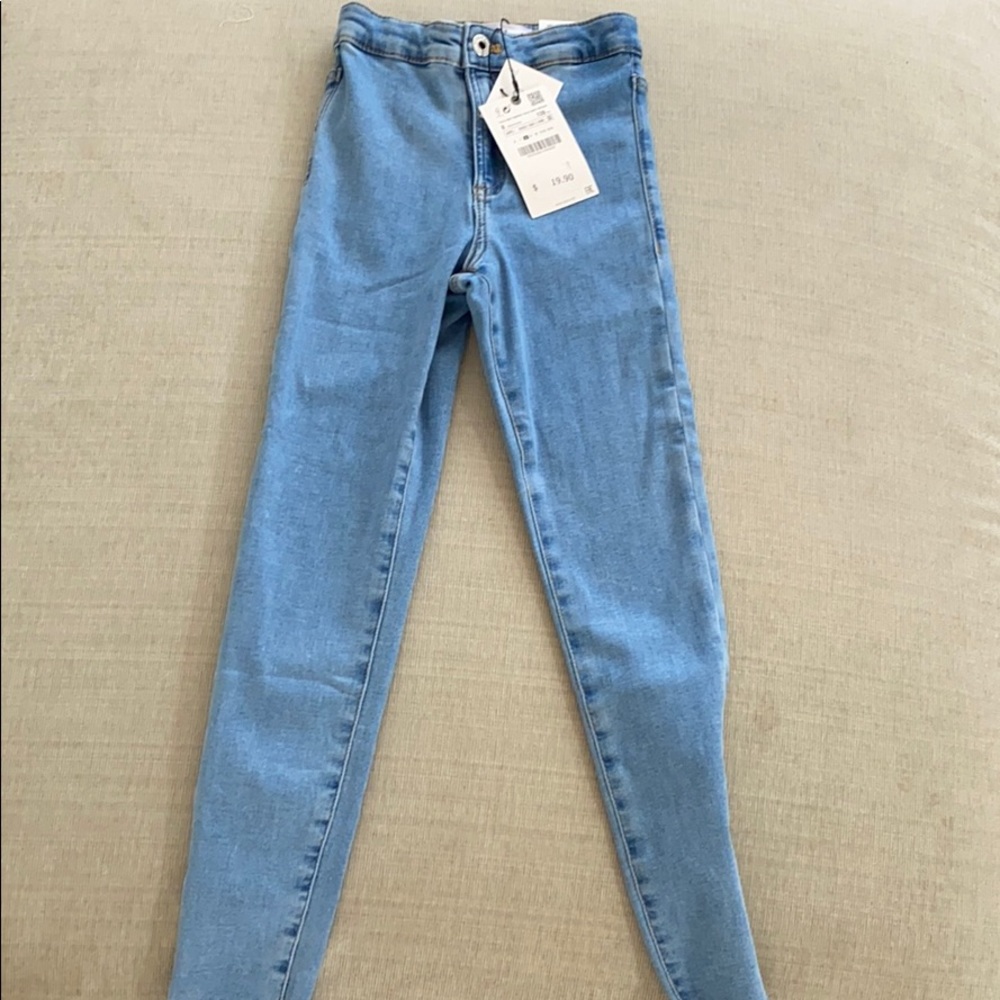 Girls NWT skinny jeans